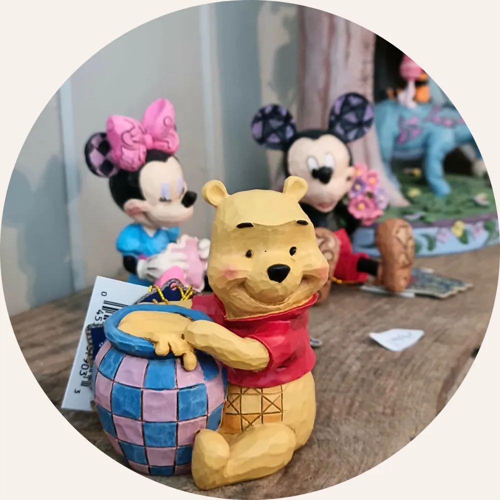 Disney figurer Mikke Mus Ole Brumm Minnie Mus